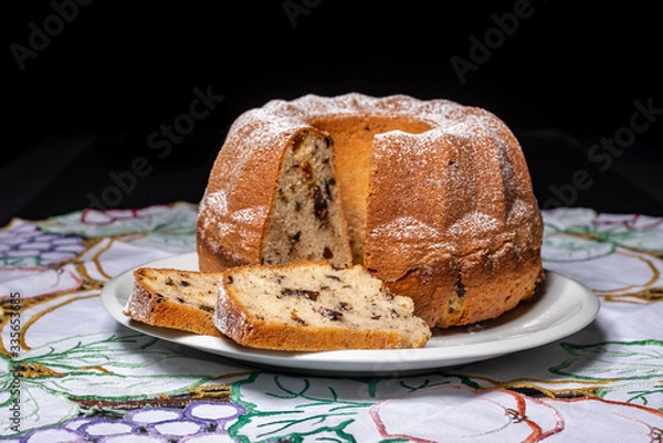 Obraz Cake, raisins, black background 07