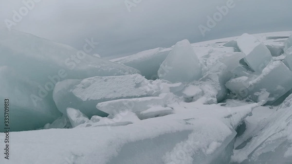 Obraz Зимняя красота озера Балхаш и города Приозёрск