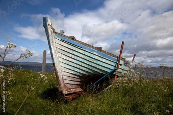 Obraz Cromaty beached boat
