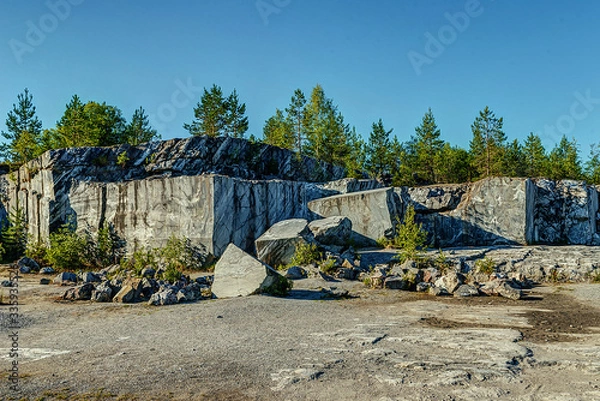 Fototapeta abandoned building in the mountains