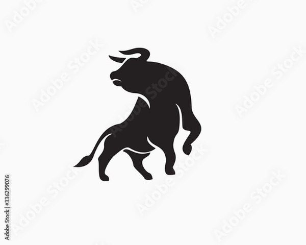 Fototapeta Silny atak byka inspirowany projektowaniem logo