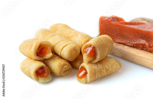 Obraz Tequeños de Guayaba y Queso. Cheese Sticks with Guava.
