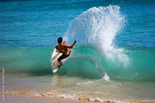 Fototapeta Man Skimboarding