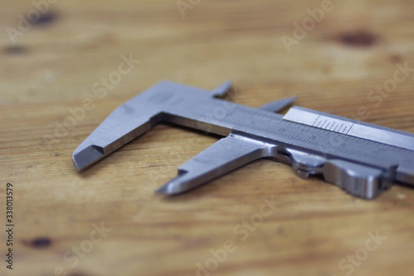 Fototapeta calliper