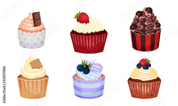 Fototapeta Appetizing Cupcakes with Whipped Cream and Berry on the Top Vector Set