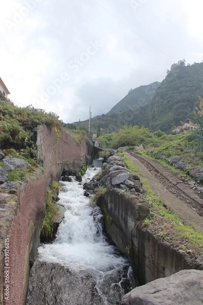 Fototapeta waterfall in the mountains