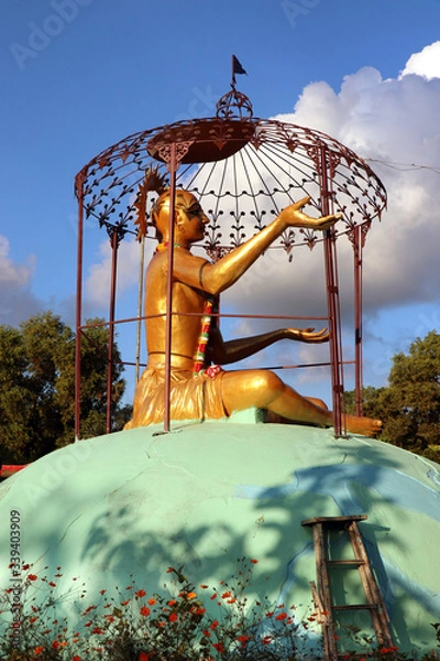 Obraz Sri Chaitanya statue at Gupta Vrindavan in Puri, Odisha, India. Gupta Vrindavan in Puri, Odisha. Sri Goura Bihar Ashrama. Interesting place of Puri. Tourist spot in Puri Gupta Brindaban.