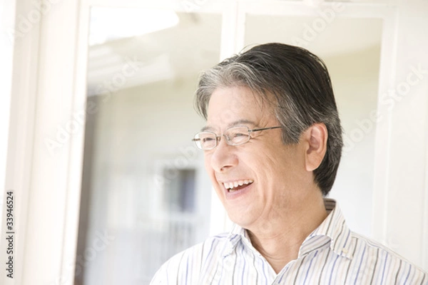 Obraz 笑うシニア男性