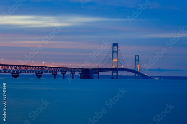 Obraz Mackinac Bridge time lapse in sunset