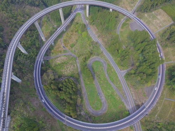 Obraz 三瀬ループ橋（空撮）