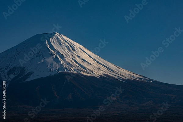 Fototapeta 夕日に照らされた富士山の山肌