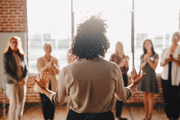 Obraz Osoby w grupie wsparcia