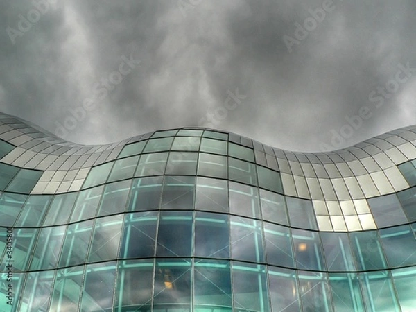 Obraz dark clouds over sage gateshead