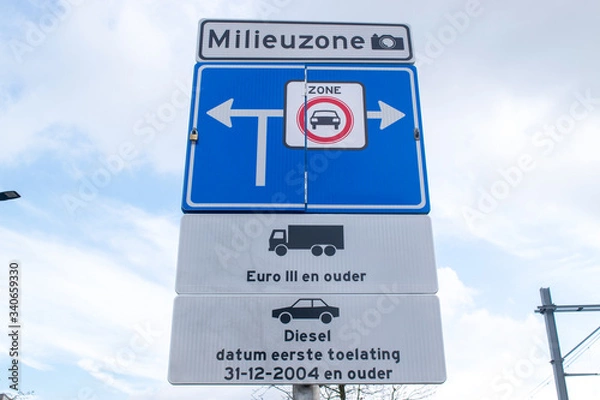 Fototapeta Environmental zone in the city Arnhem