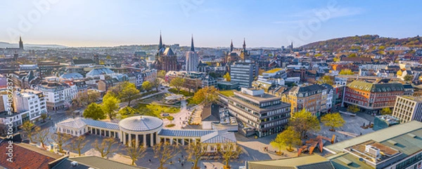 Obraz Aachen - Blick auf Elisenbrunnen, Dom, Rathaus, Lousberg - Panorama