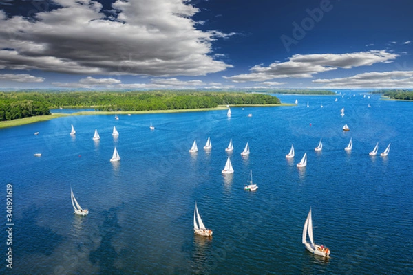 Fototapeta Mazury-kraina tysiąca jezior w północno-wschodniej Polsce