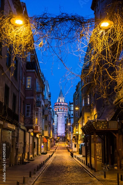 Fototapeta Galata Tower in Istanbul, Turkey