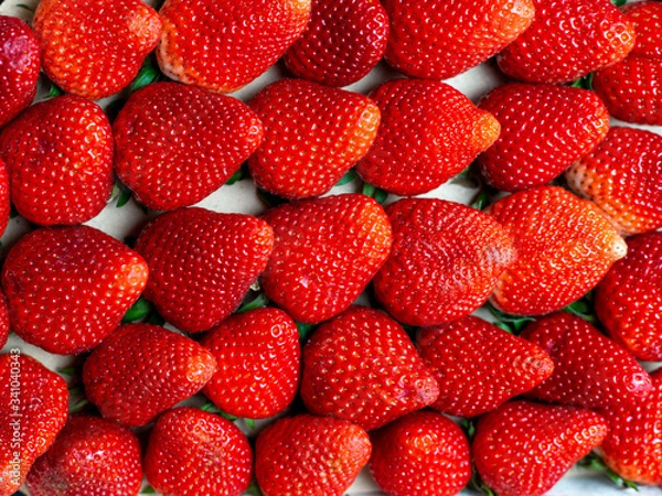 Obraz Strawberries from Huelva from the weekly market