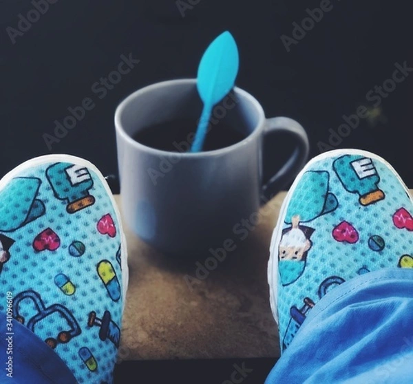 Fototapeta Essential worker comes home