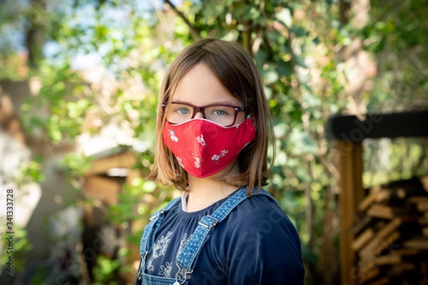 Obraz Child with face mask