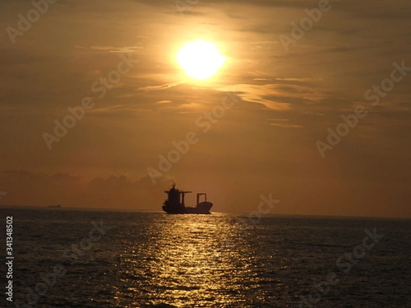 Obraz 沈みゆく太陽