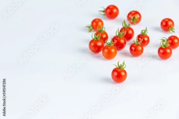 Fototapeta Tometo is main material for make ketchup on white background.
