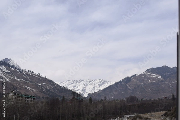 Fototapeta snow covered mountains