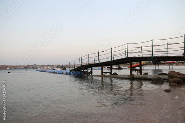 Obraz bridge over the beach 
