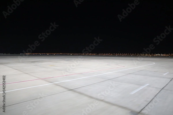 Obraz empty airport lights