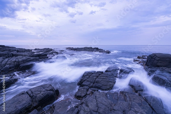 Fototapeta 北海道千畳岩でみる朝の景色
