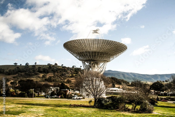 Obraz Space Radar Sattelite Dish