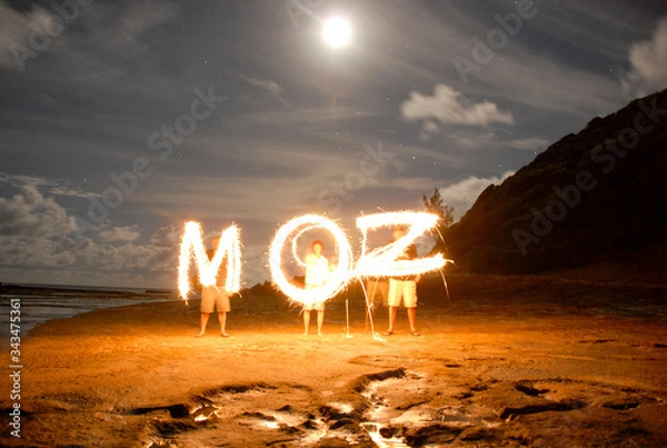 Obraz Playing with light at night, Ponta do Ouro, Mozambique
