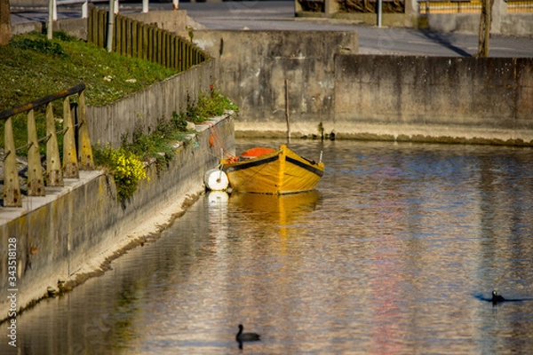 Obraz boat on the river
