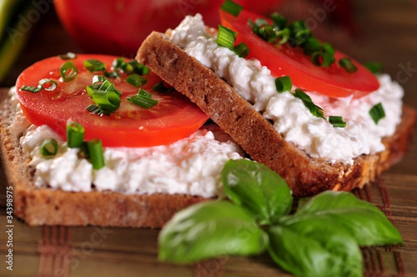 Obraz Chleb z białym serem