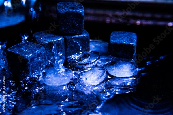 Obraz melting ice cubes