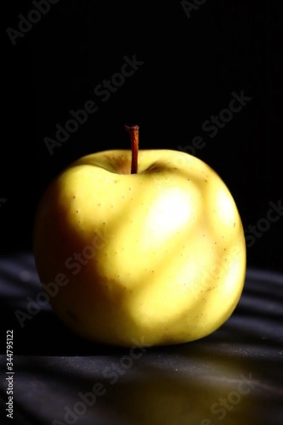 Obraz apple on black