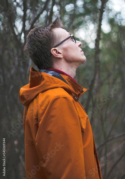 Obraz young man in the forest