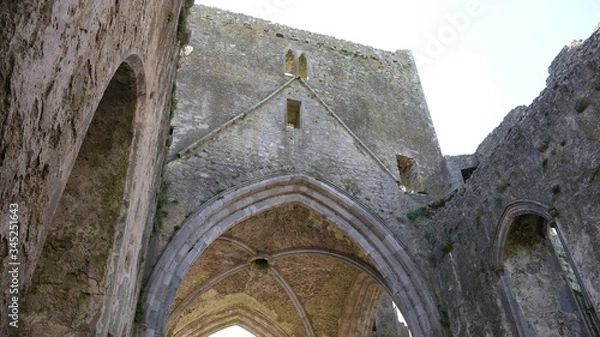 Fototapeta The Rock of Cashel, also known as Cashel of the Kings and St. Patrick's Rock, is a historic site located at Cashel, County Tipperary, Ireland.