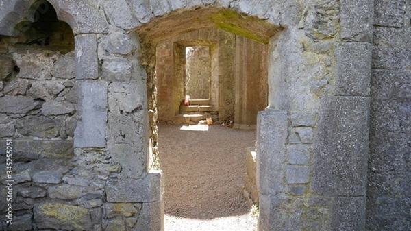 Fototapeta The Rock of Cashel, also known as Cashel of the Kings and St. Patrick's Rock, is a historic site located at Cashel, County Tipperary, Ireland.