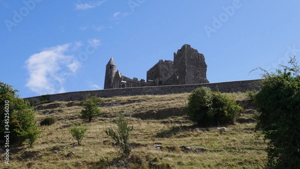 Fototapeta The Rock of Cashel, also known as Cashel of the Kings and St. Patrick's Rock, is a historic site located at Cashel, County Tipperary, Ireland.