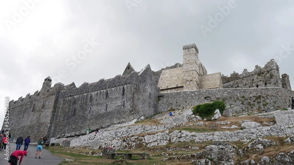 Fototapeta The Rock of Cashel, also known as Cashel of the Kings and St. Patrick's Rock, is a historic site located at Cashel, County Tipperary, Ireland.