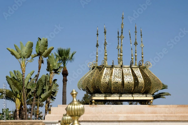 Obraz The gold roof of Mohamed V sacred tomb in Rabat, Morocco