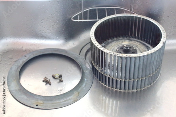 Fototapeta 換気扇の掃除
