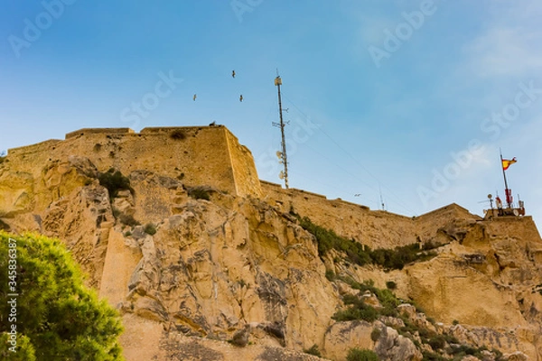 Fototapeta サンタ・バルバラ城
