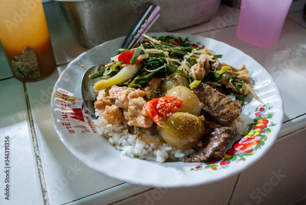 Obraz タイのローカルで定番の【おかず乗せごはん】