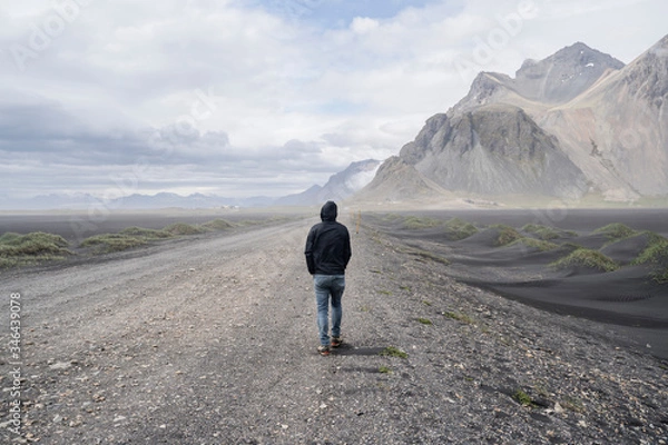Obraz Walking at Stokksnes