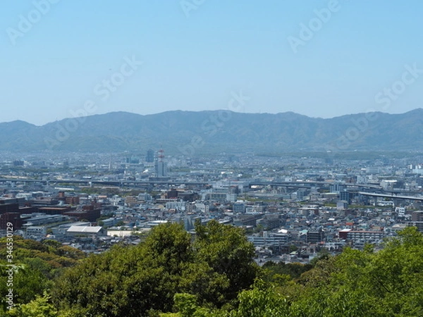 Fototapeta 稲荷山から見る京都の市街地の景色（京都市伏見区）