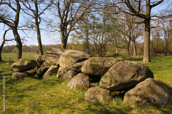 Fototapeta Big Dolmen of the Netherlands, Dolmen D16 in the Dutch province of Drenthe near the town of Balloo.