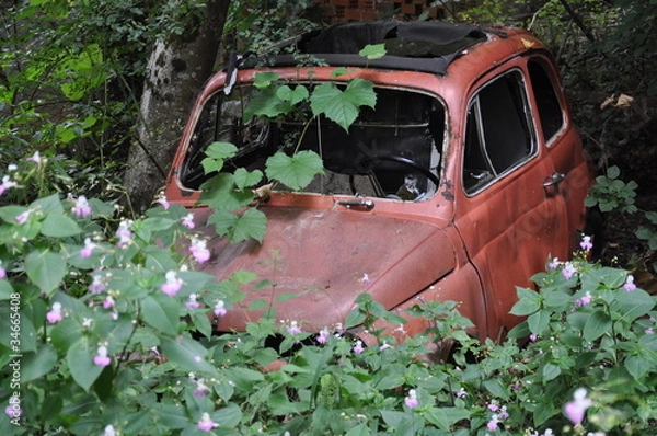 Obraz auto abbandonata