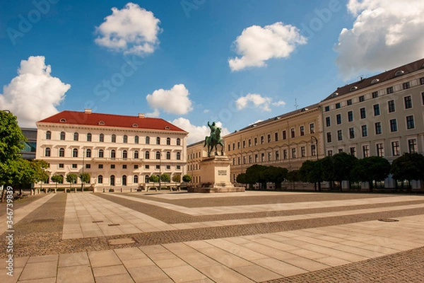 Obraz Wittelsbacherplatz mit Reiterdenkmal Maximilian Churfürst von Bayern, München